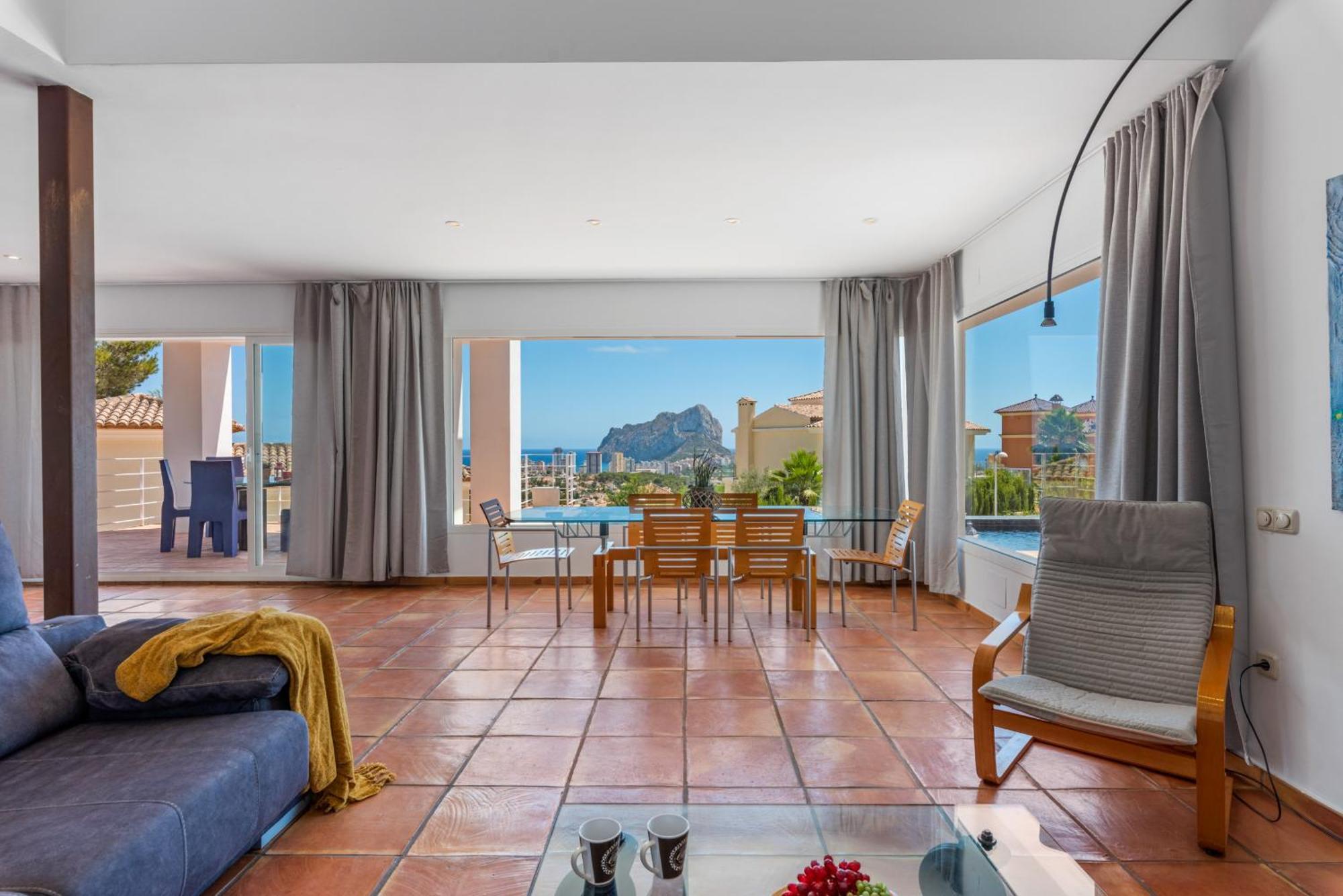 Moderna - Plusholidays Calp